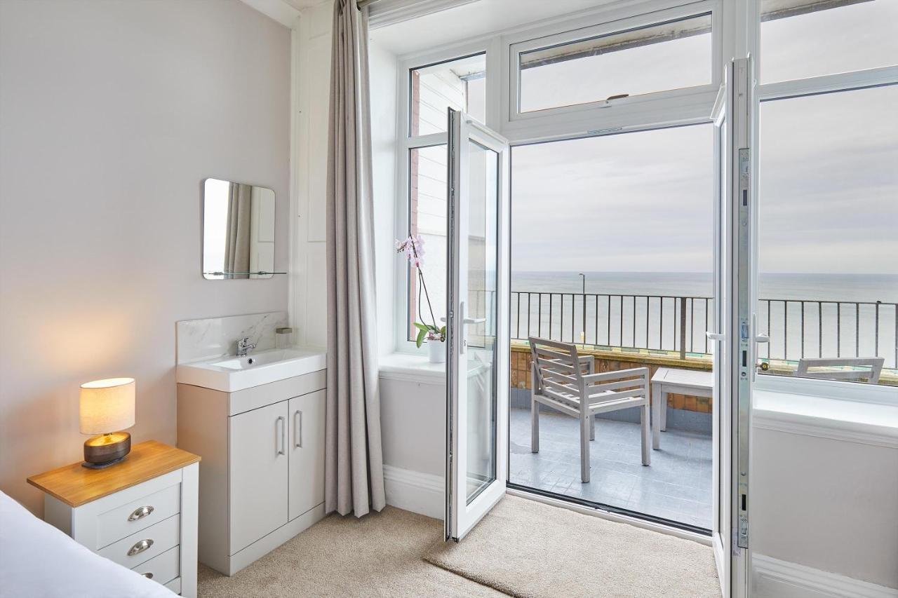 Host & Stay - 4 Metropole Towers Whitby Exteriör bild